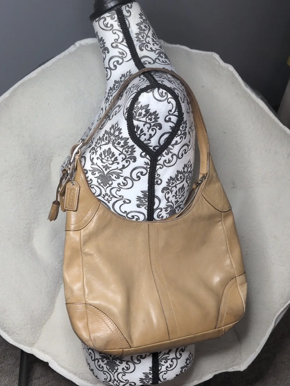 Coach soft beige